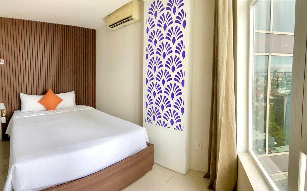 Pariat River Front Hotel Da Nang Exteriör bild