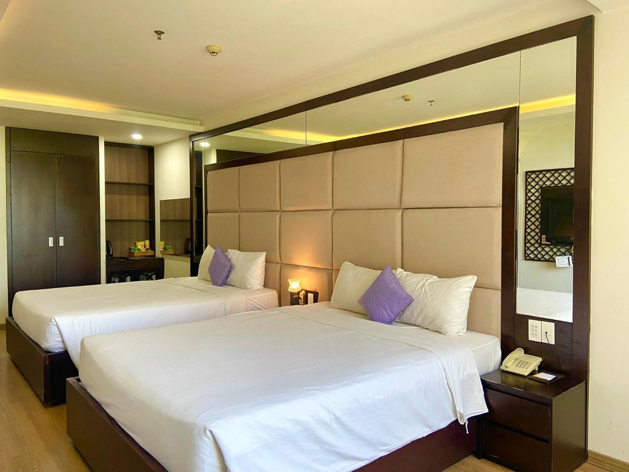 Pariat River Front Hotel Da Nang Exteriör bild