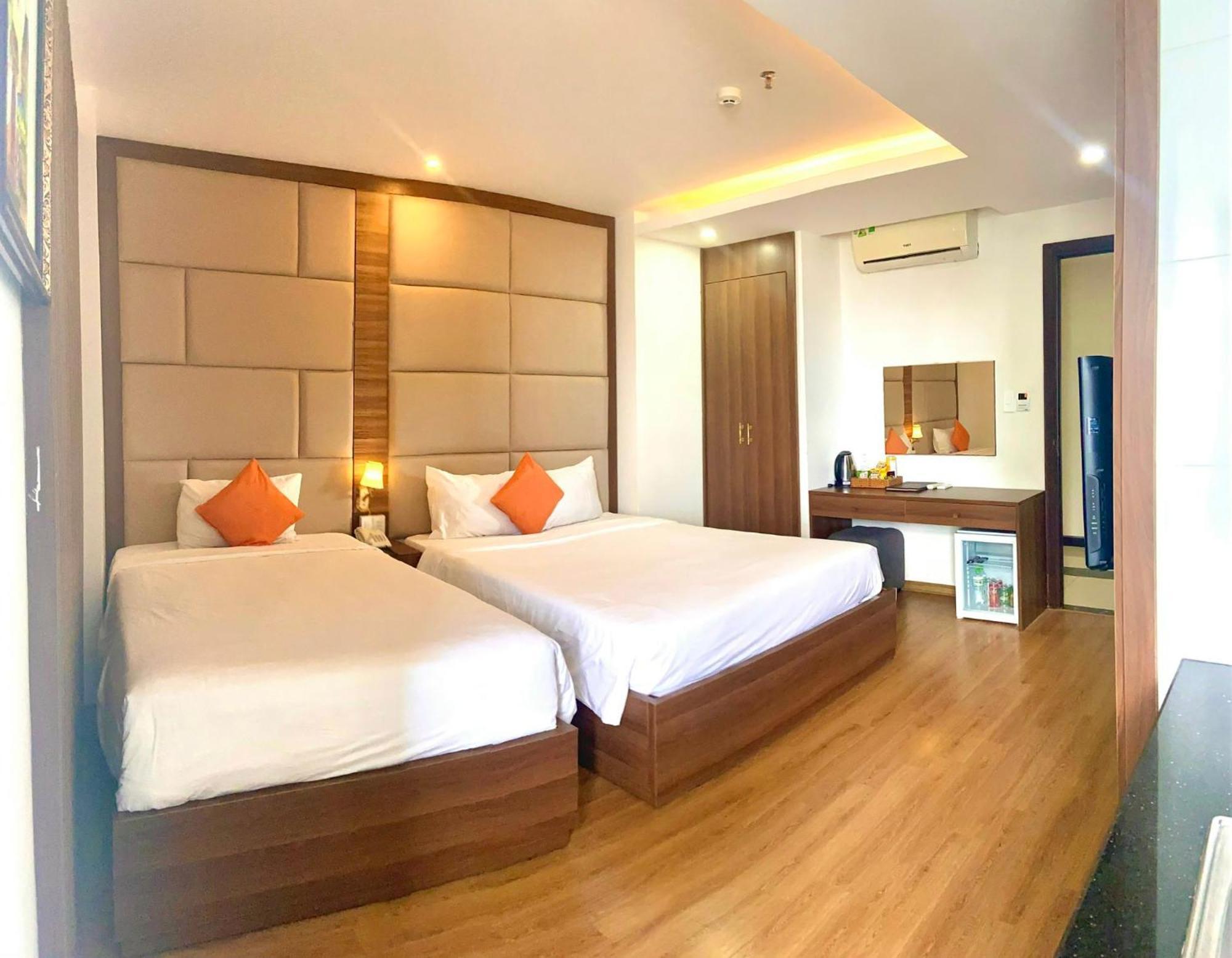 Pariat River Front Hotel Da Nang Exteriör bild